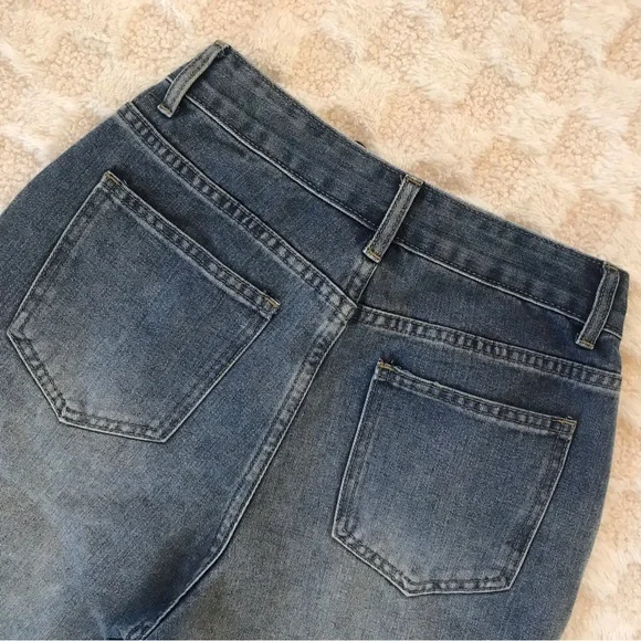 ROMWE NWOT Wide Leg High Rise Distressed Star themed Bermuda Shorts - Picture 4 of 8